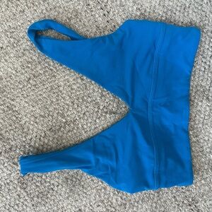 Lululemon sports bra size 6
